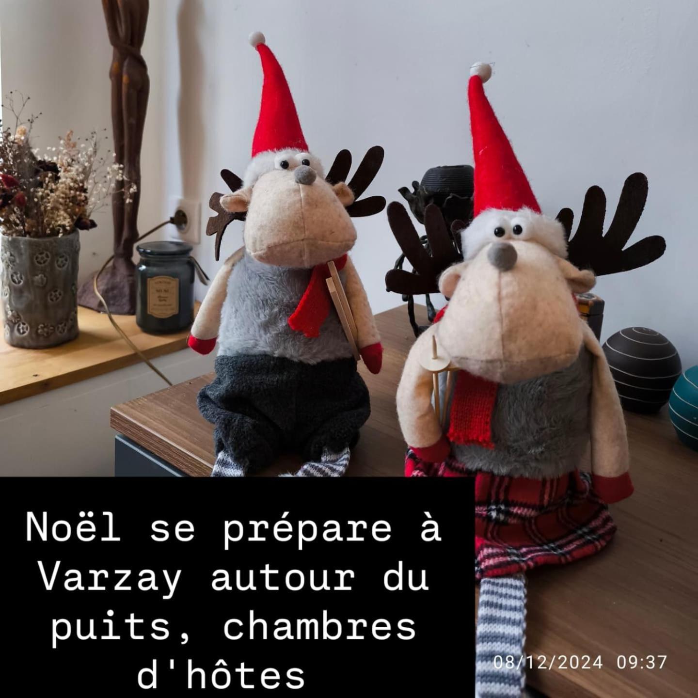 Varzay Autour Du Puits Esterno foto